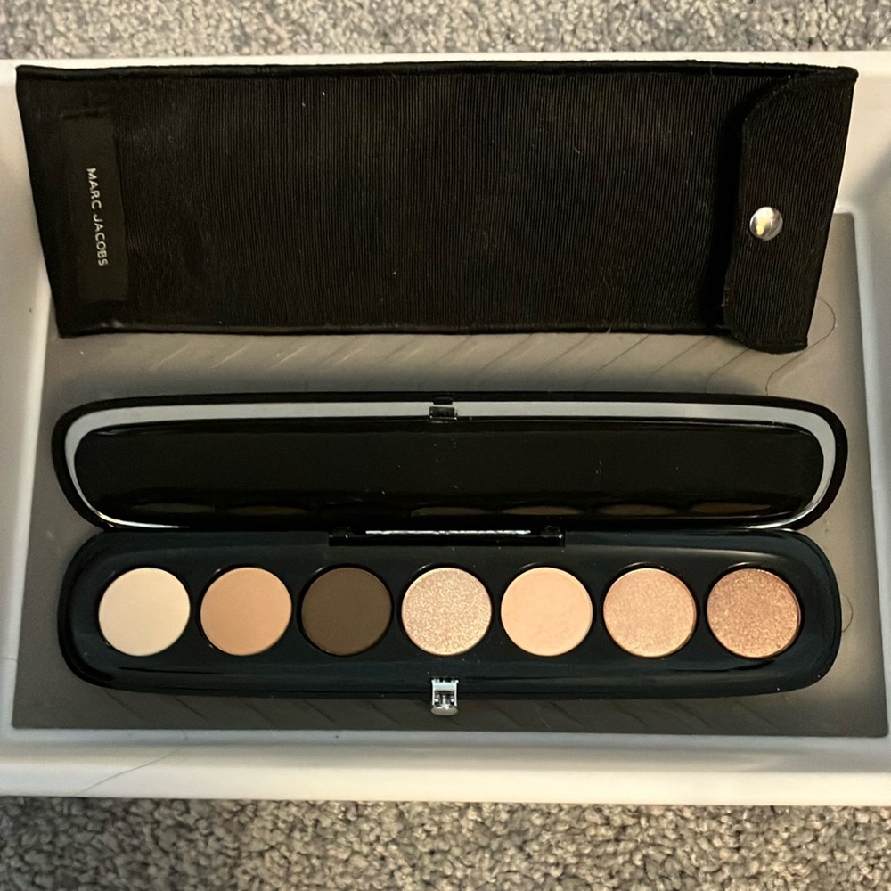 Marc Jacobs Eyeshadow Palette in 206 The Lolita